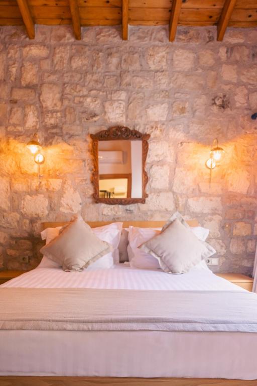 Standart Oda,Avlu Manzaralı,Havuzsuz