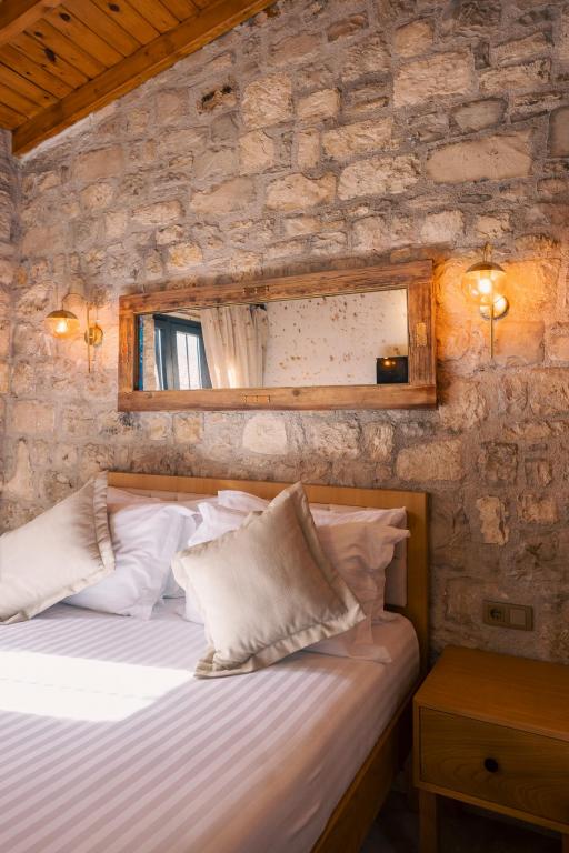 Standart Oda,Avlu Manzaralı,Havuzsuz