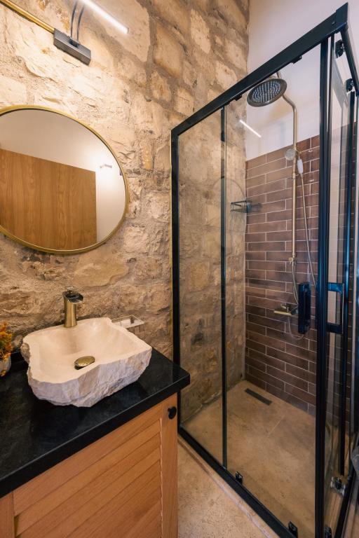 Standart Oda,Avlu Manzaralı,Havuzsuz