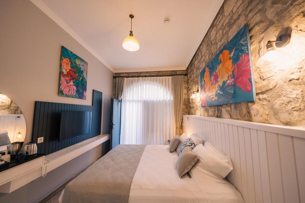 Suite,Avlu Manzaralı