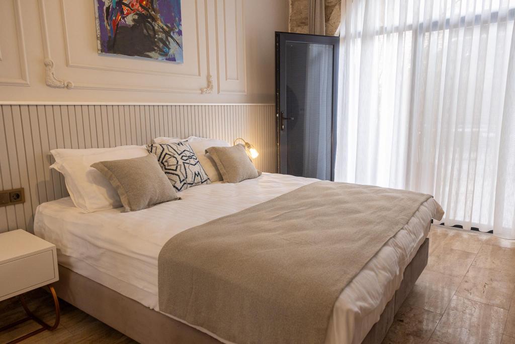 Deluxe Oda,Avlu Manzaralı