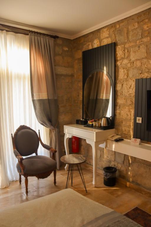 Suite,Avlu Manzaralı