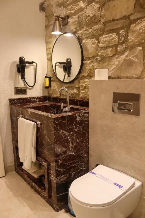 Suite,Avlu Manzaralı