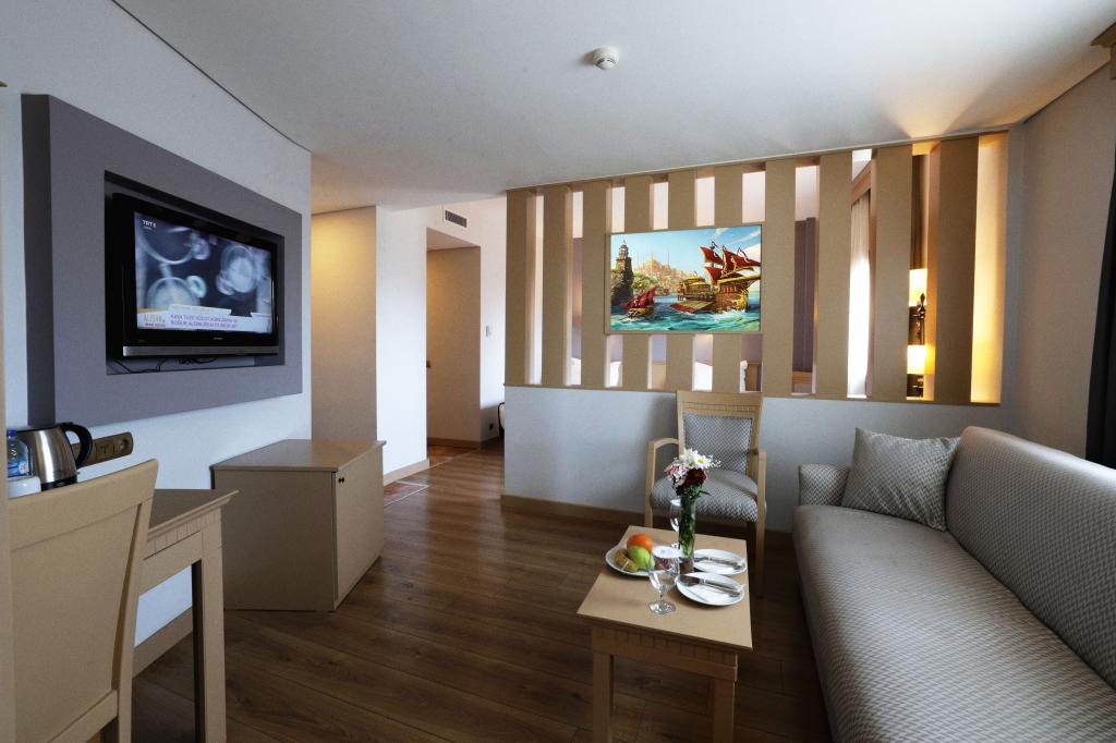 Connected Room, City View