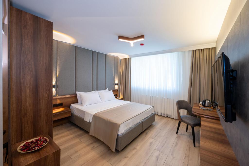 Standart Oda, Şehir Manzaralı