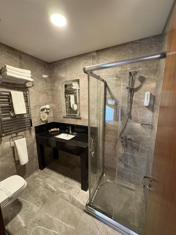 Standard Room, Land View