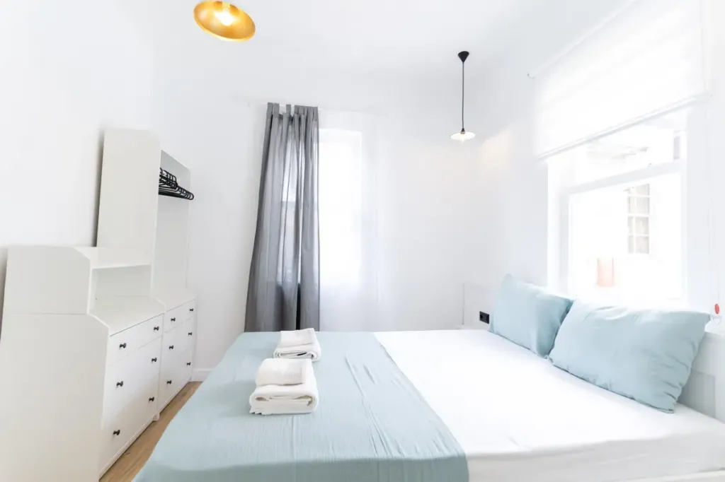 Aile Suit Odası, Cadde Manzaralı