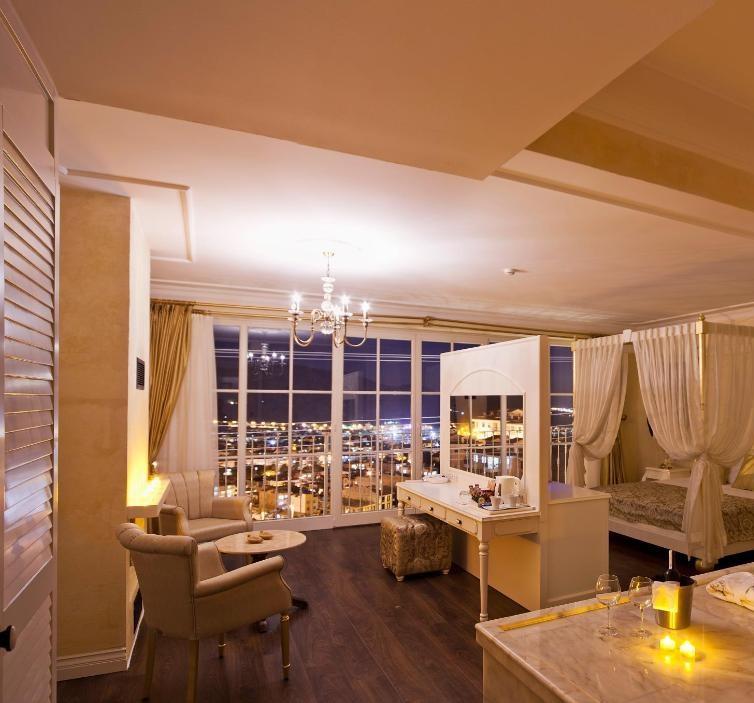 Suite Room, City View