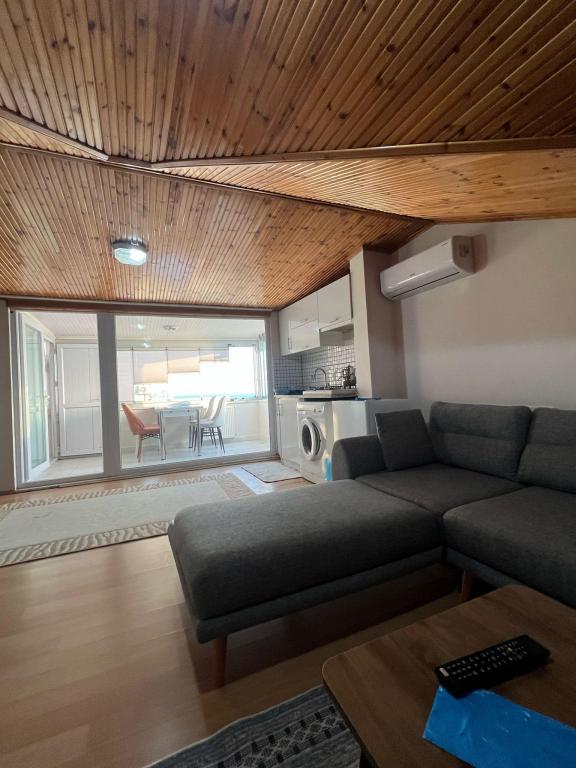 Daire,Deniz Manzaralı,Klimalı