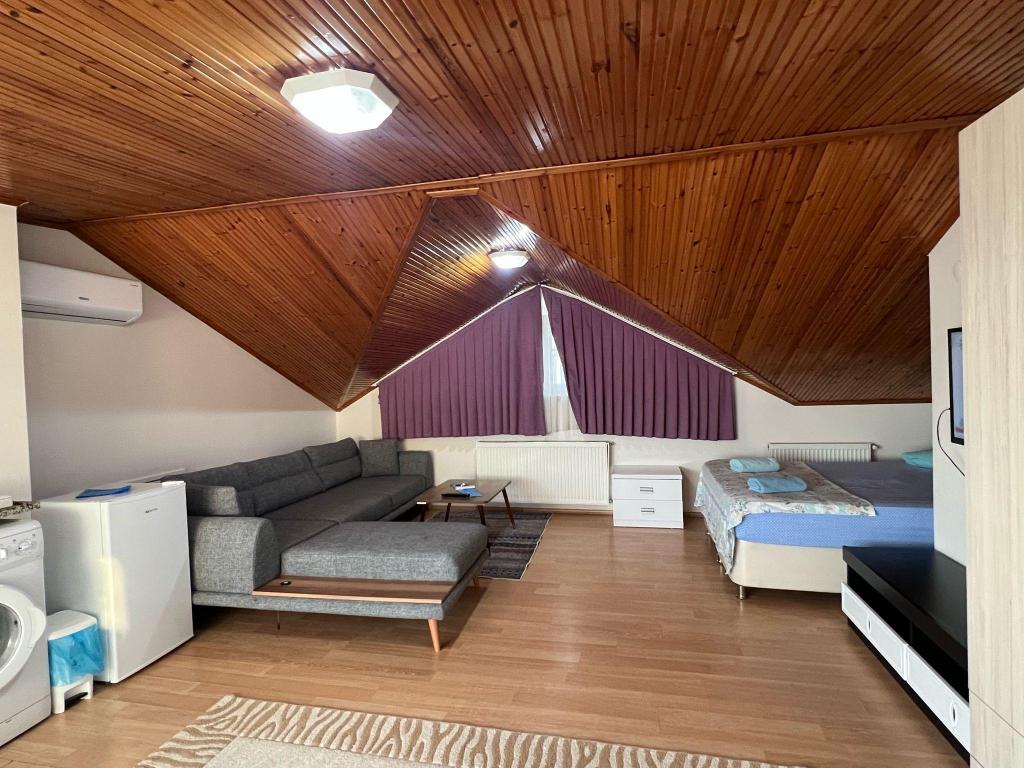 Daire,Deniz Manzaralı,Klimalı