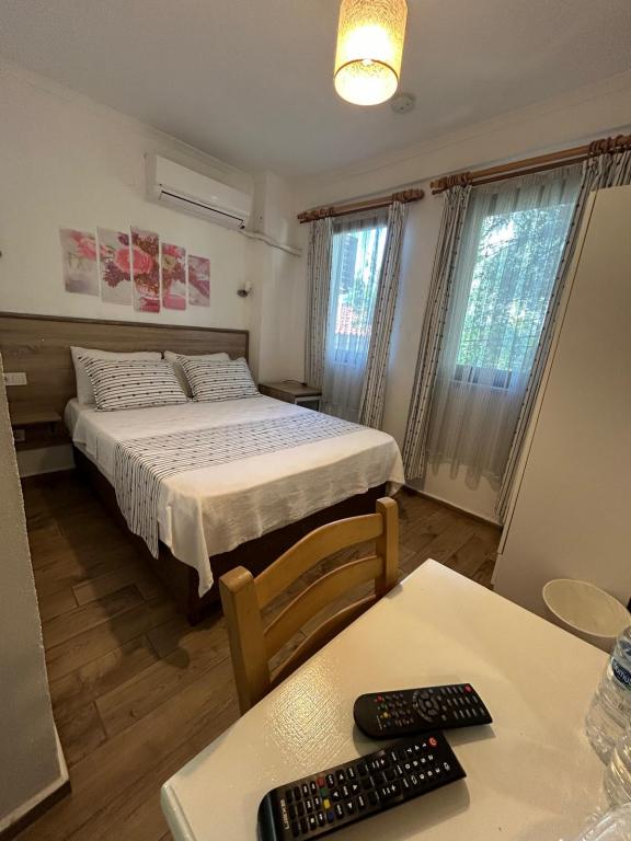 Standart Oda, Cadde Manzaralı