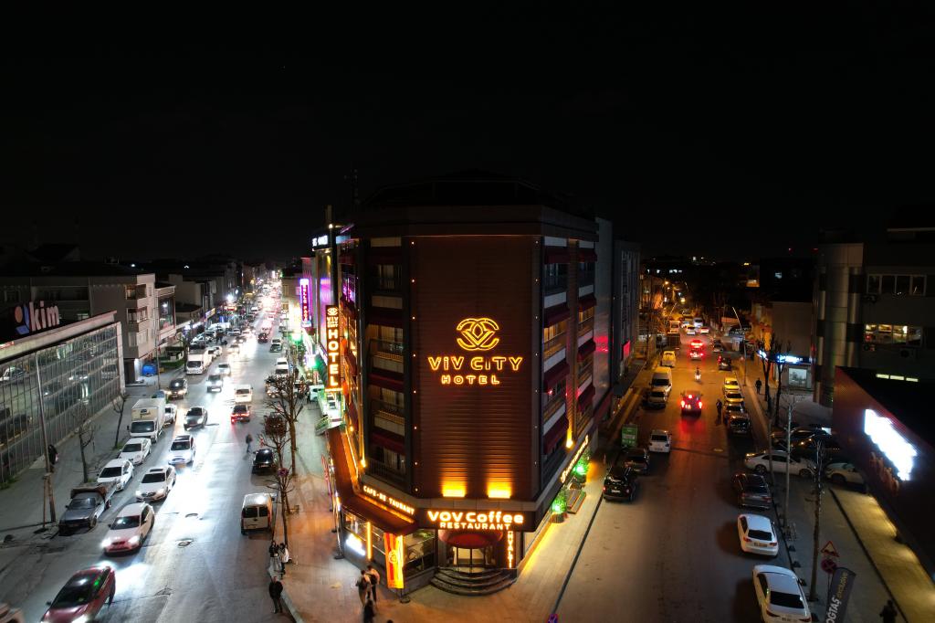Viv City Hotel