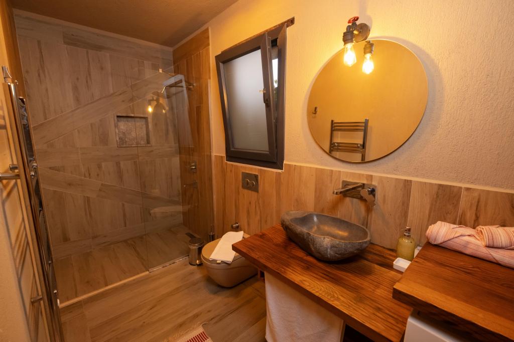 Villa - 2 Yatak Odalı,Bahçe Manzaralı