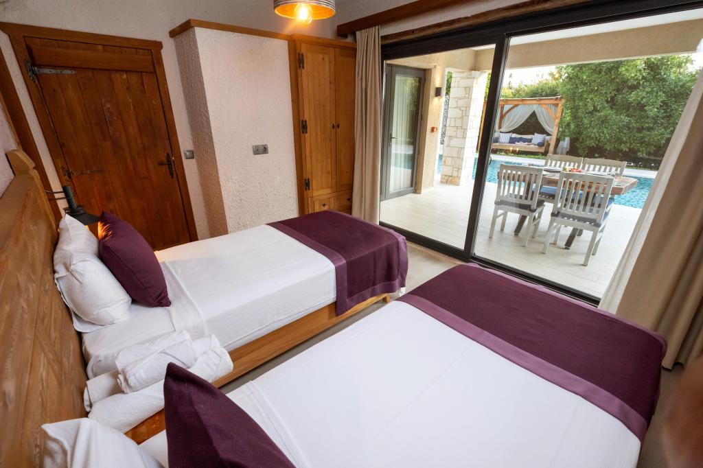 Villa - 2 Yatak Odalı,Bahçe Manzaralı