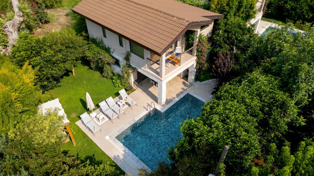 Villa - 2 Yatak Odalı,Bahçe Manzaralı