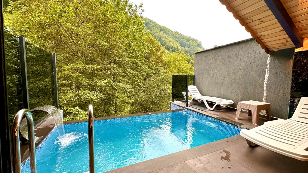 Bungalow,Havuz ve Doğa Manzaralı