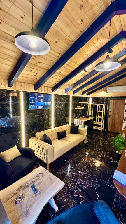 Bungalow,Havuz ve Doğa Manzaralı