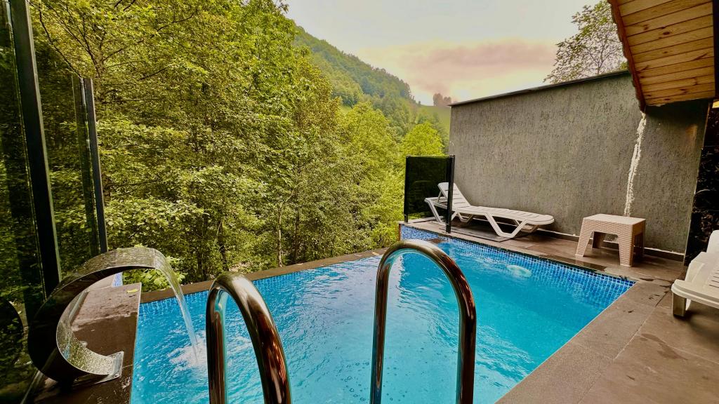 Bungalow,Havuz ve Doğa Manzaralı