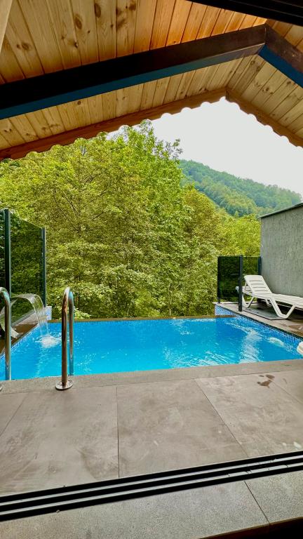 Bungalow,Havuz ve Doğa Manzaralı