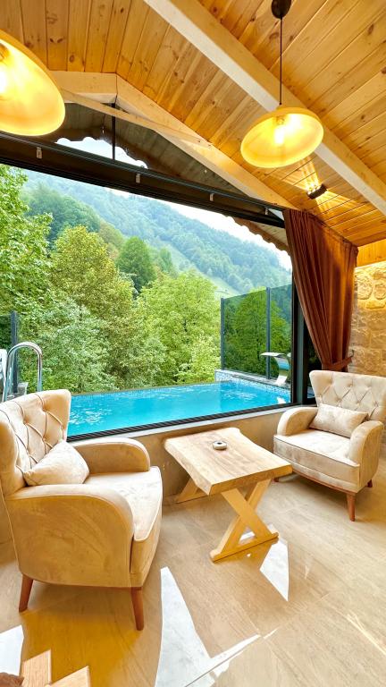 Bungalow,Havuz ve Doğa Manzaralı
