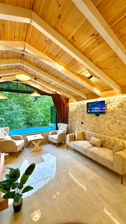 Bungalow,Havuz ve Doğa Manzaralı