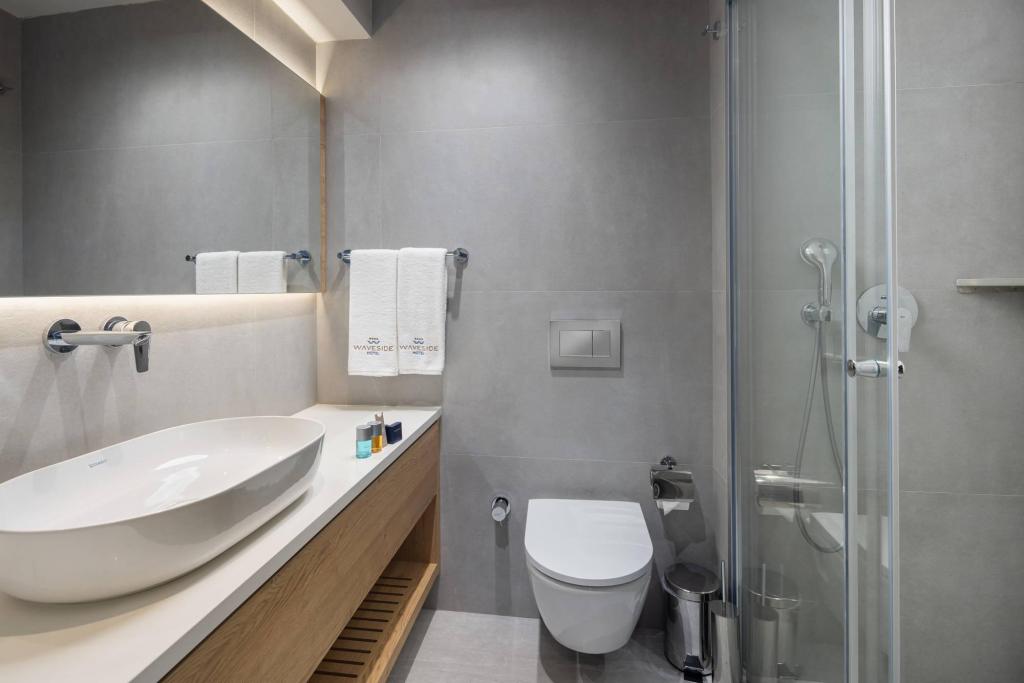 Twin Room, Partial Sea View