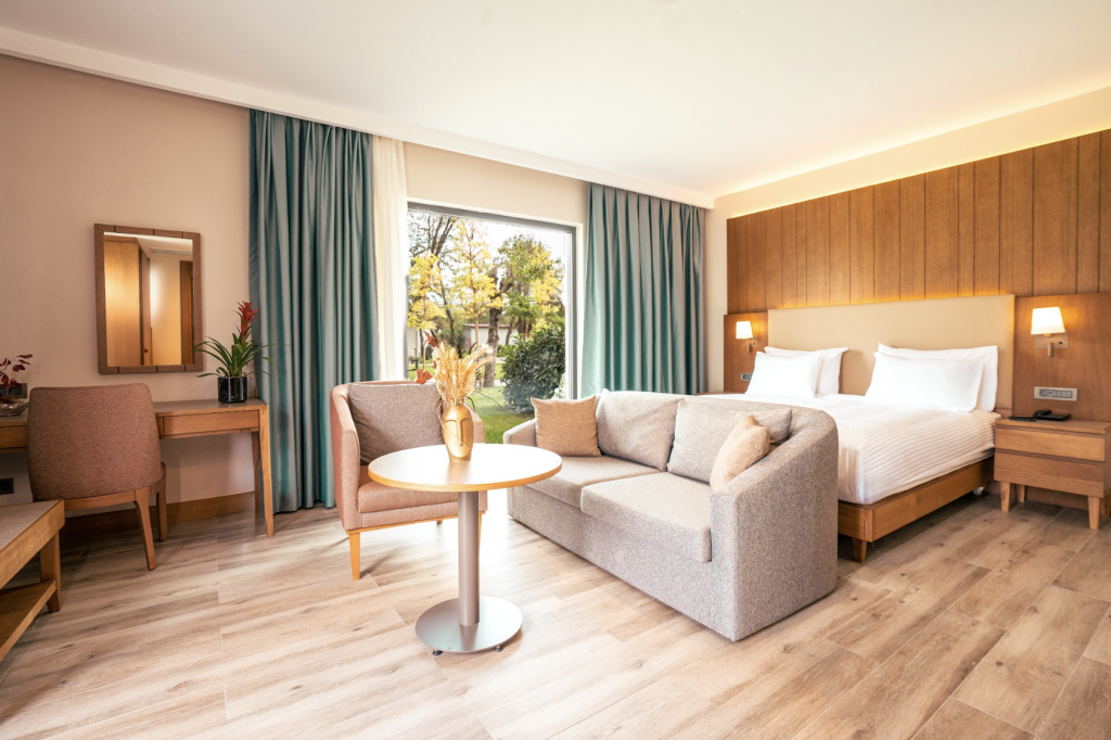 Superior Room, Garden View
