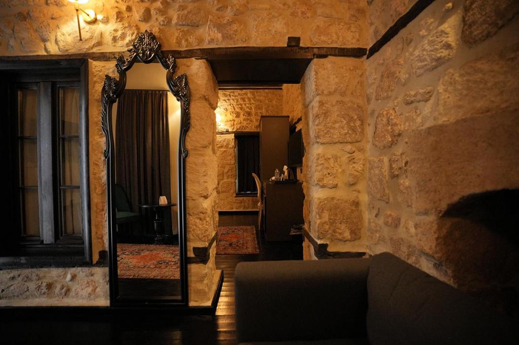 King Suit Oda, Cadde Manzaralı