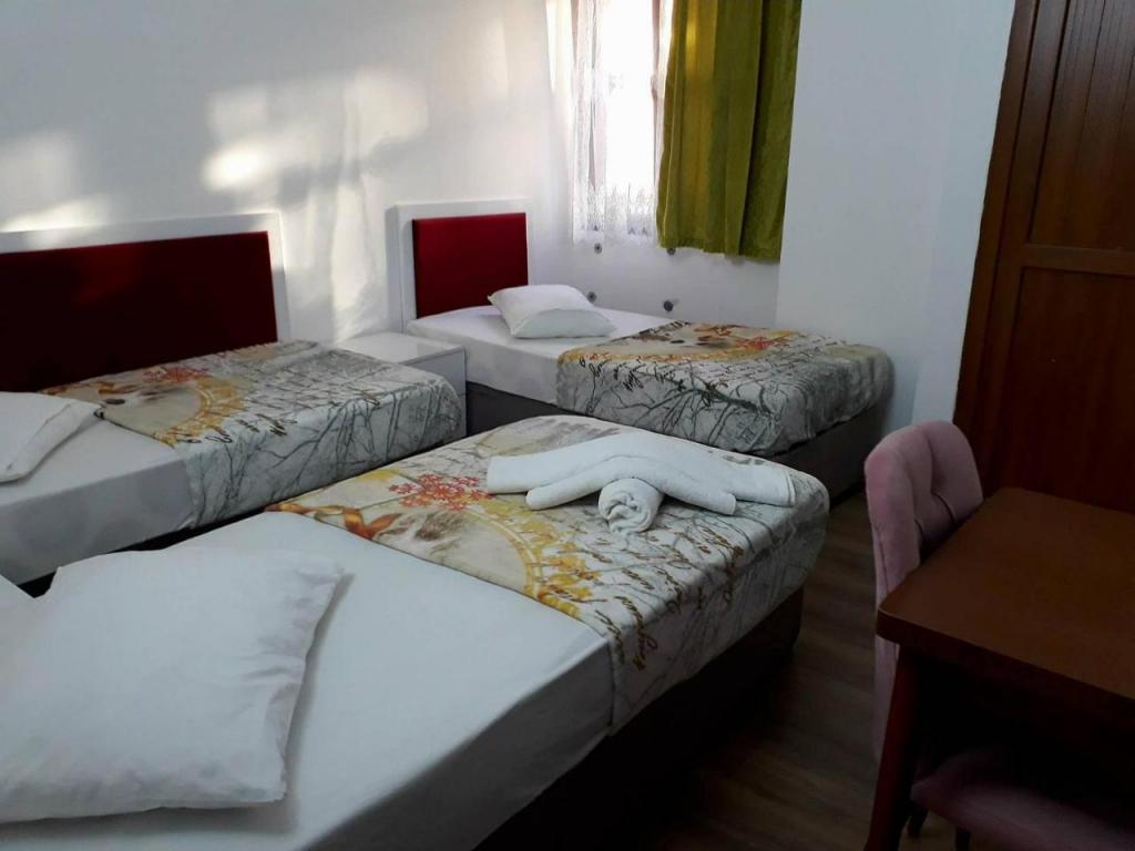 Standart Oda, Cadde Manzaralı (3 Kişilik)