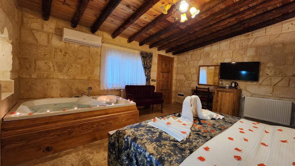 Jakuzili Suit Oda,Bahçe Manzaralı,Bahçe Katı