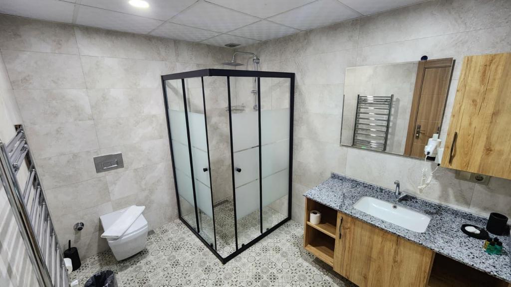 Family Room, Garden View