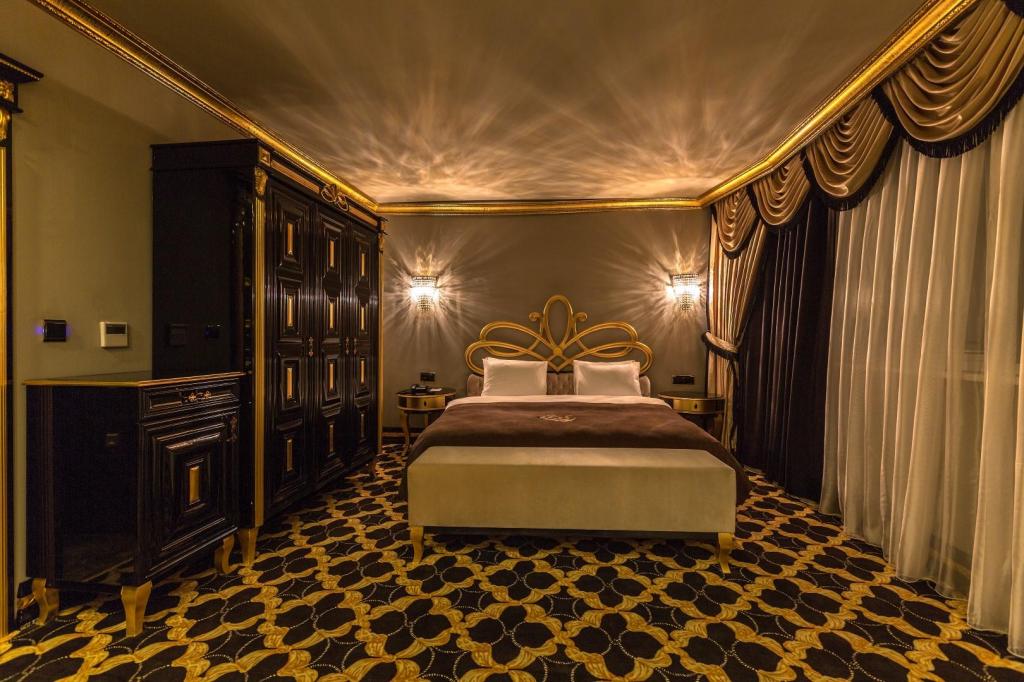 King Suite