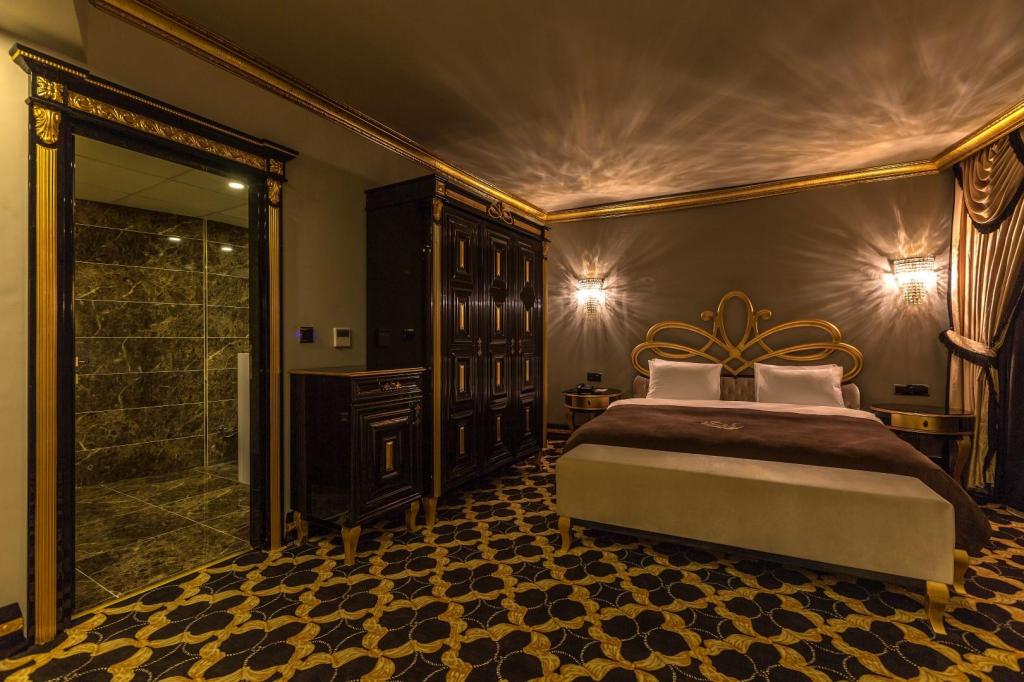 King Suite