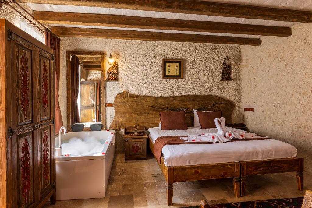Turitelle Agate Suite Room,Avlu Manzaralı,Jakuzili
