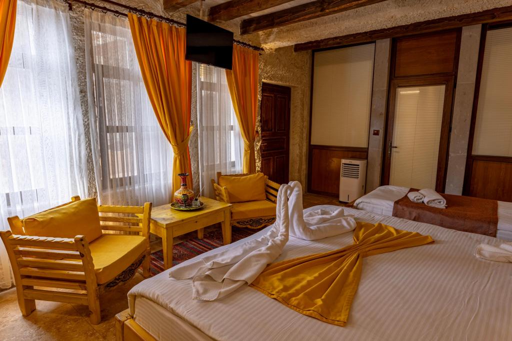 Gold Stone Suite Room,Avlu Manzaralı,Bahçe Katı