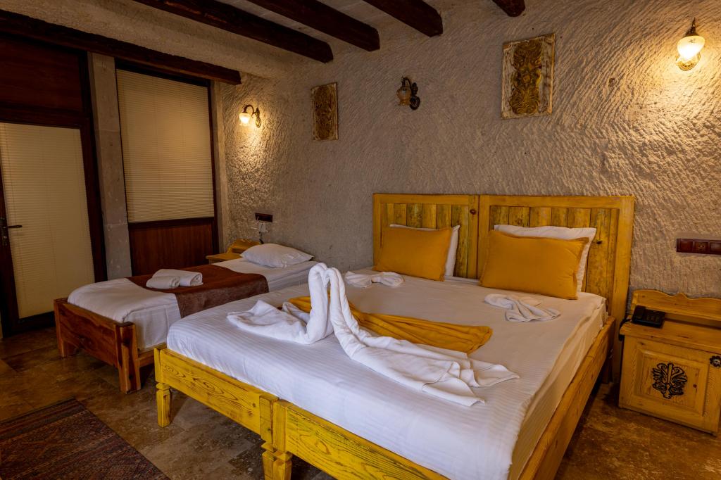 Gold Stone Suite Room,Avlu Manzaralı,Bahçe Katı