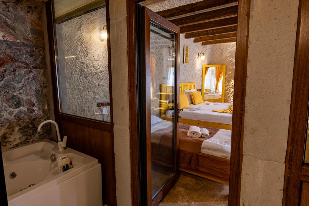 Gold Stone Suite Room,Avlu Manzaralı,Bahçe Katı