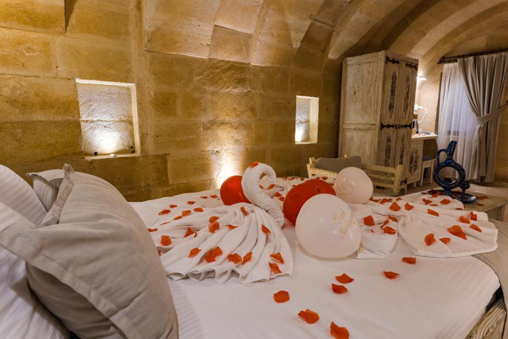 Blood Stone Suite Room,Havuzlu