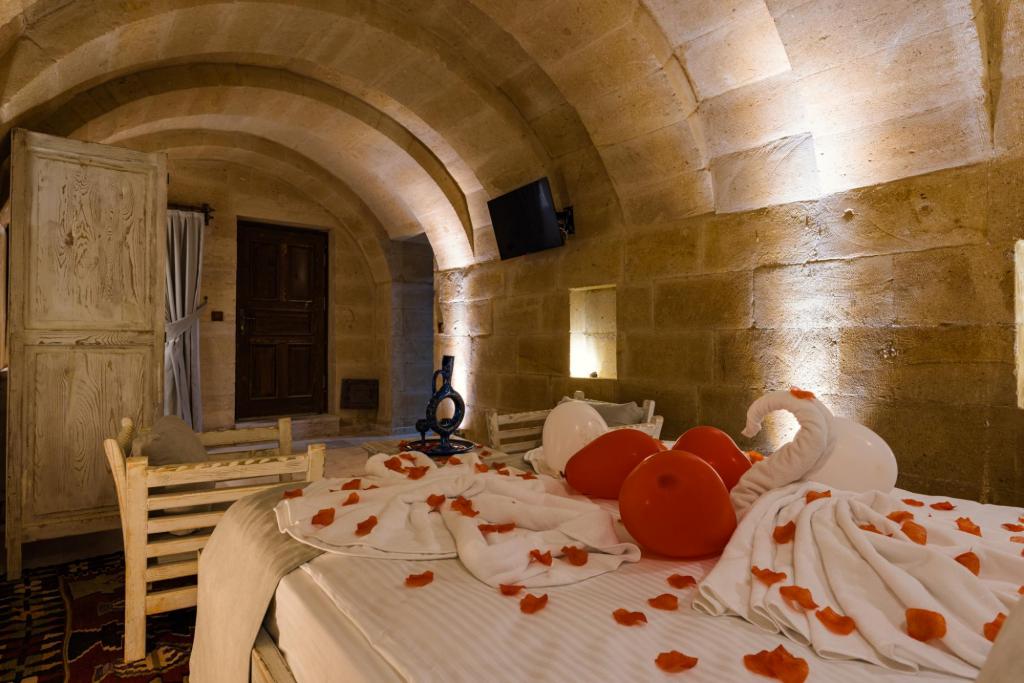 Blood Stone Suite Room,Havuzlu