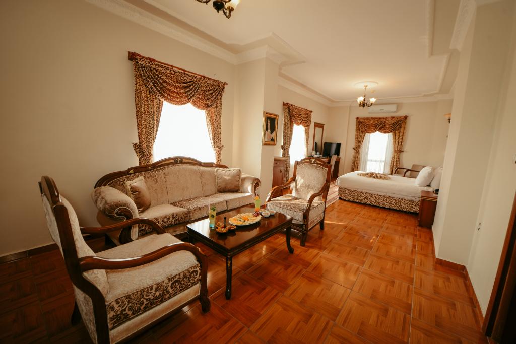 Standart Oda, Şehir Manzaralı