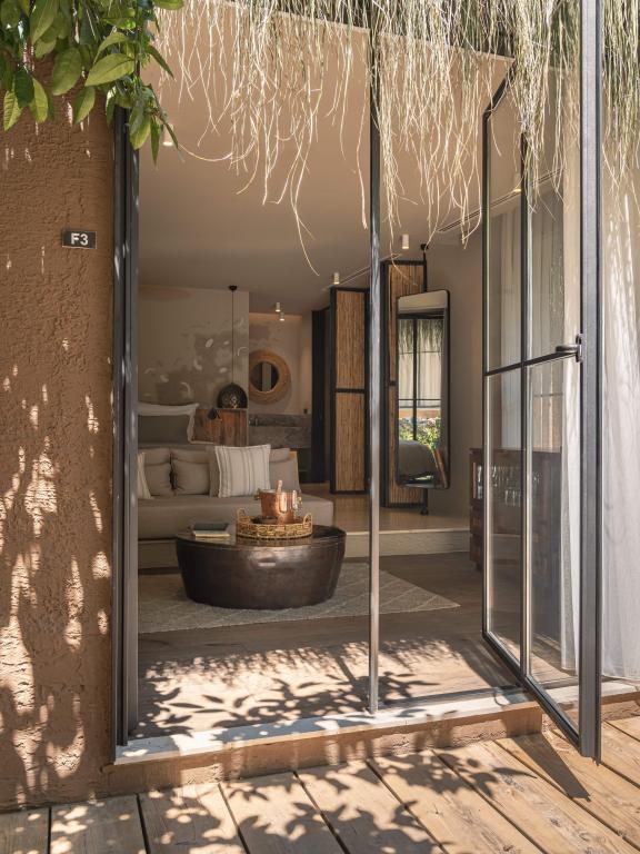 Deluxe Grand Room, Garden View (Terrace)