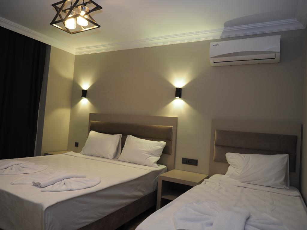 Standard Room, City View (3 Person, Without Balcony)