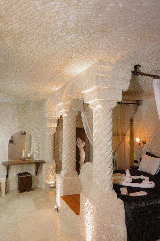 King Cave Suite,Avlu Manzaralı,Havuzlu