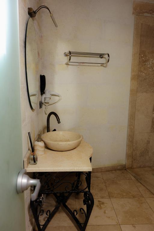 Jakuzili Deluxe Oda,Avlu Manzaralı,Balkonlu