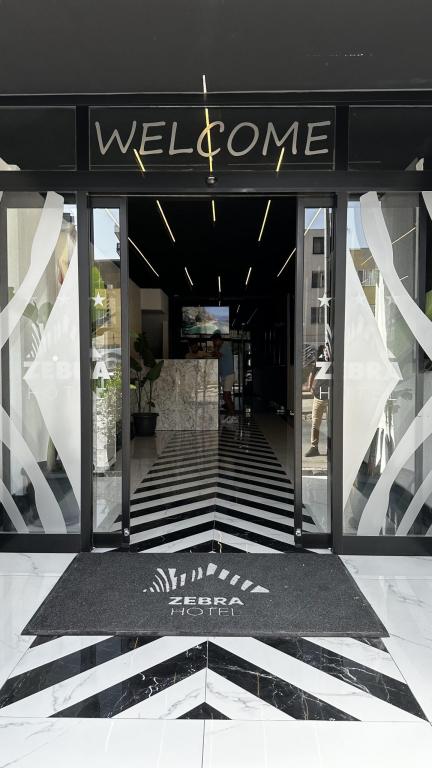 Zebra Hotel Buca