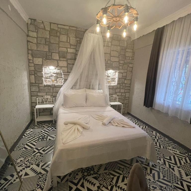 Garden Floor Room, Garden View