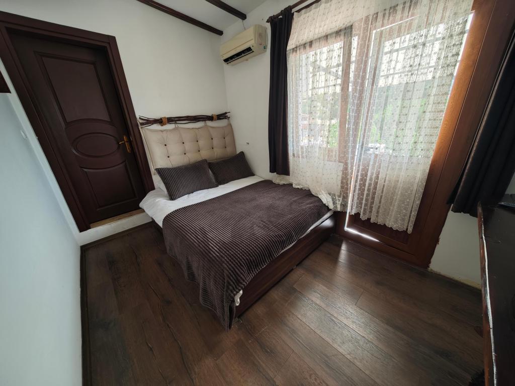 Standart Oda,Bahçe Manzaralı,Ortak Teraslı
