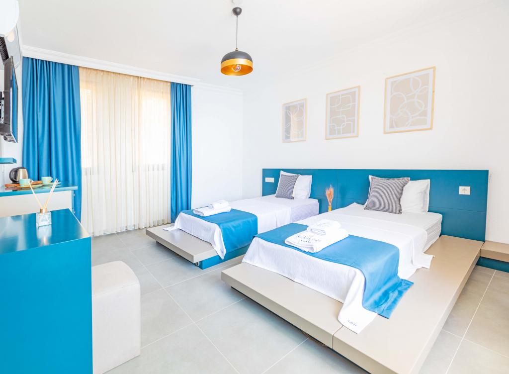 Deluxe Room, Sea View (Without Balcony)