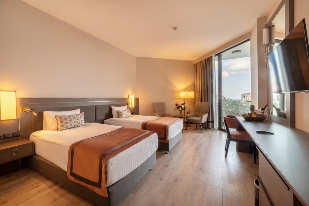 Deluxe Twin Oda,Bahçe Manzaralı,Balkonlu