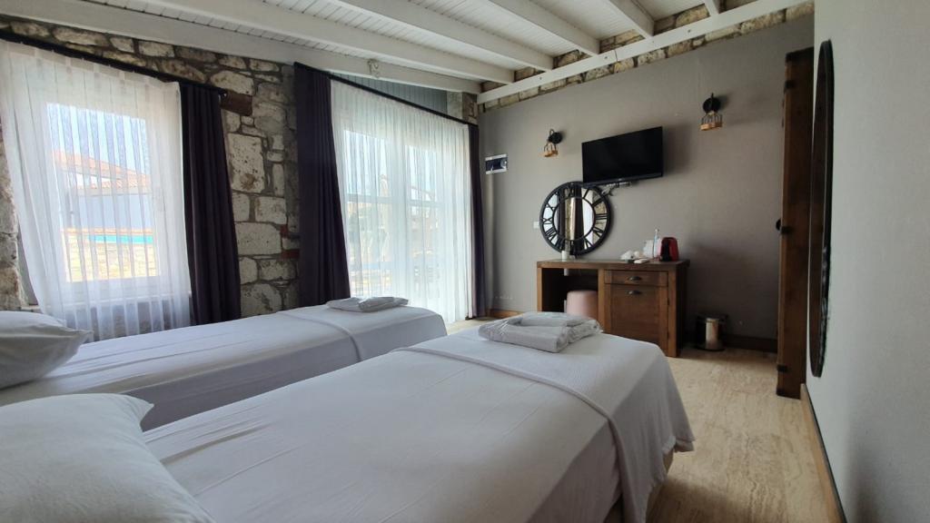 Deluxe Pool Room,Havuz Manzaralı,Giriş Katı